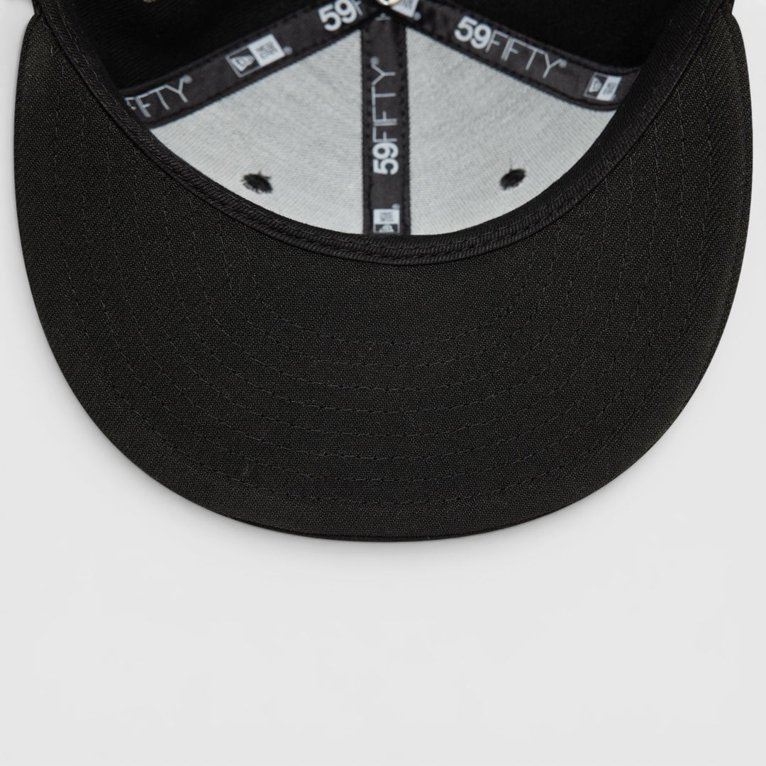 New Era Essential 59Fifty NY Yankees black/white Kids - Shop-Tetuan