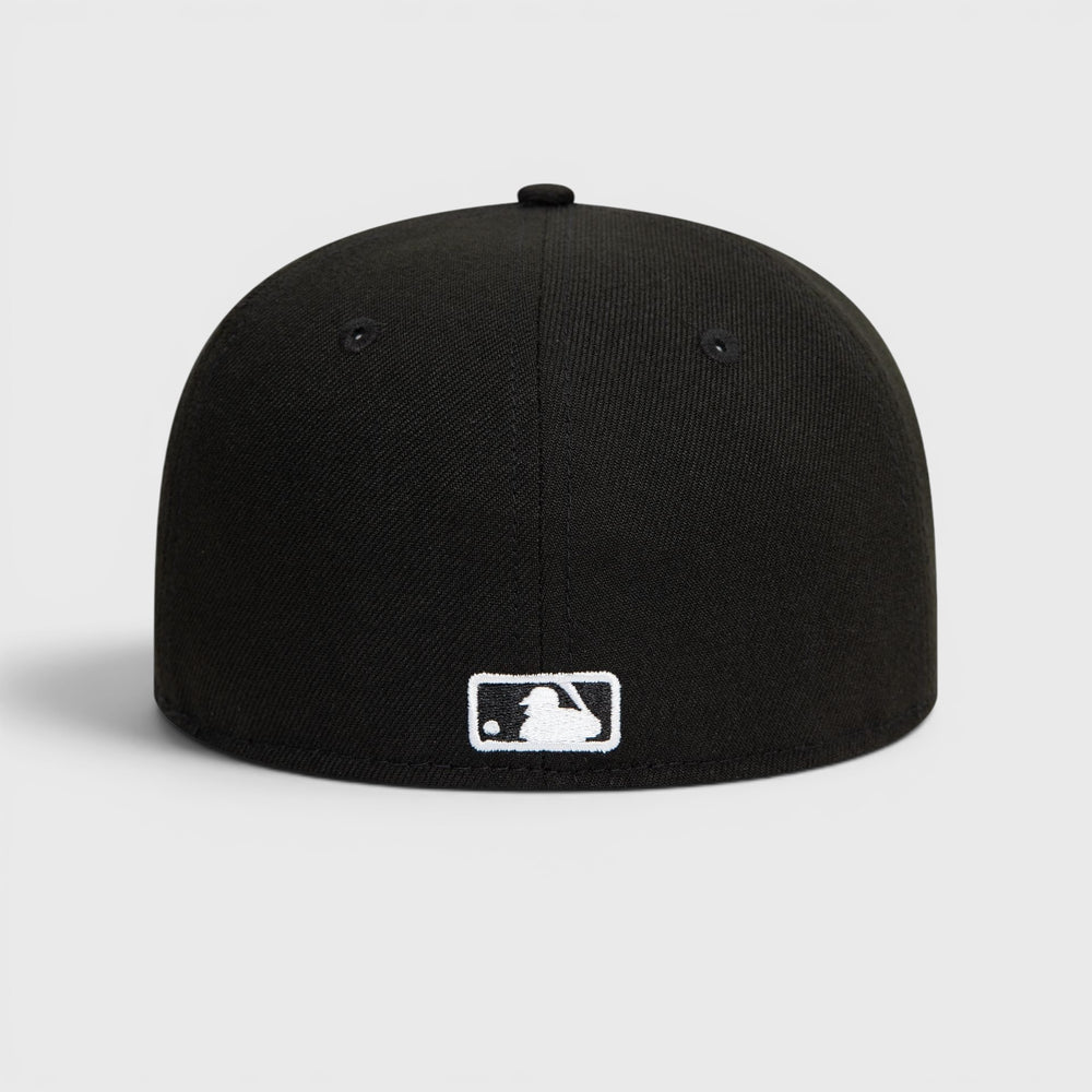 New Era Essential 59Fifty NY Yankees black/white Kids - Shop-Tetuan