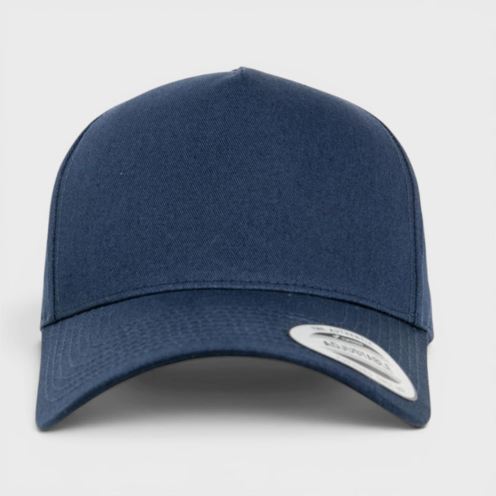 The Classics Yupoong 5-Panel Curved Classic snapback navy