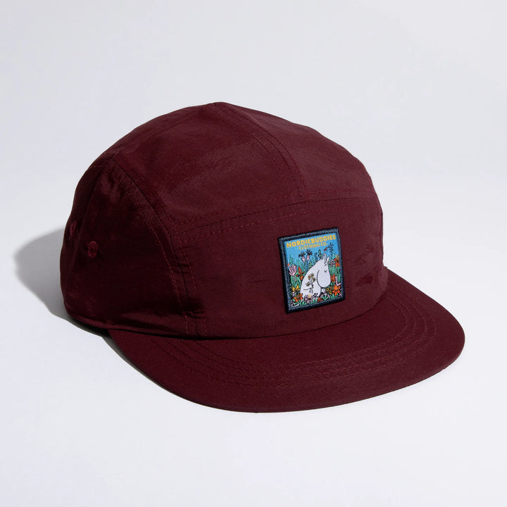 Moomin Muumipeikko Niityllä Nylon Cap maroon