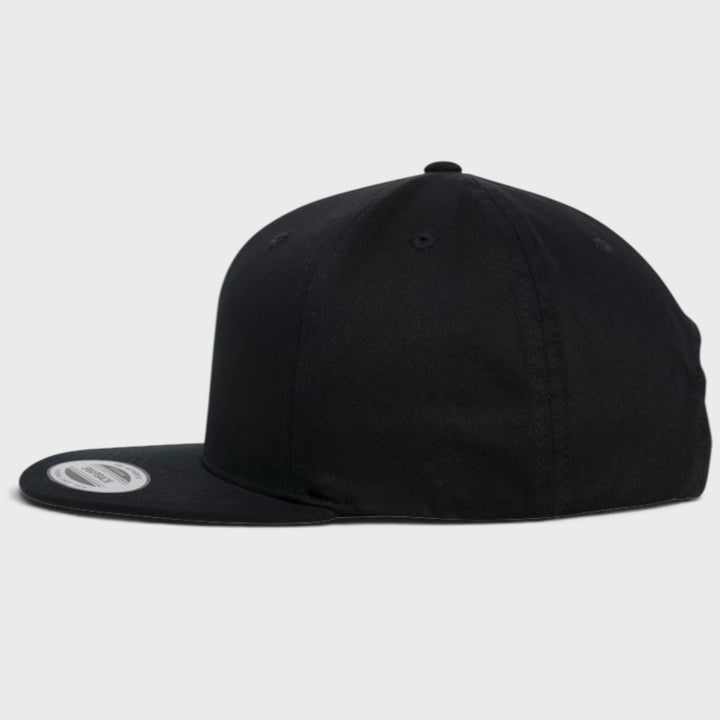The Classics Yupoong Essentials Cotton Snapback black