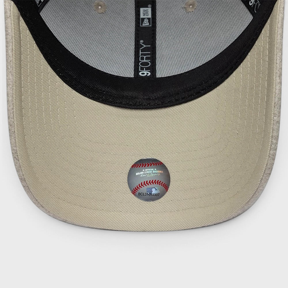 New Era MLB Winter 9Forty cap LA Dodgers light grey