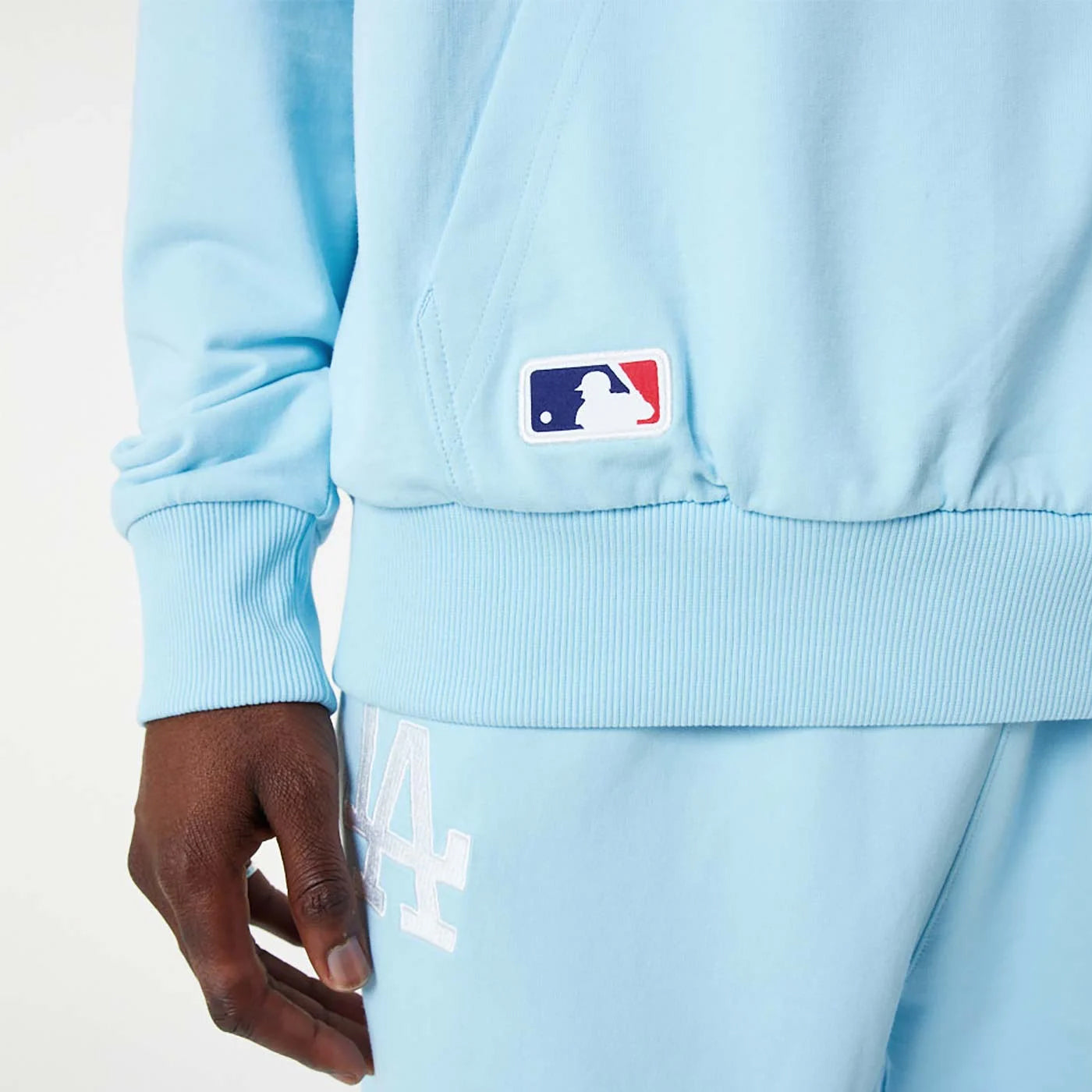 New Era League Essential Blue Oversized Pullover Hoodie LA Dodgers lt. blue