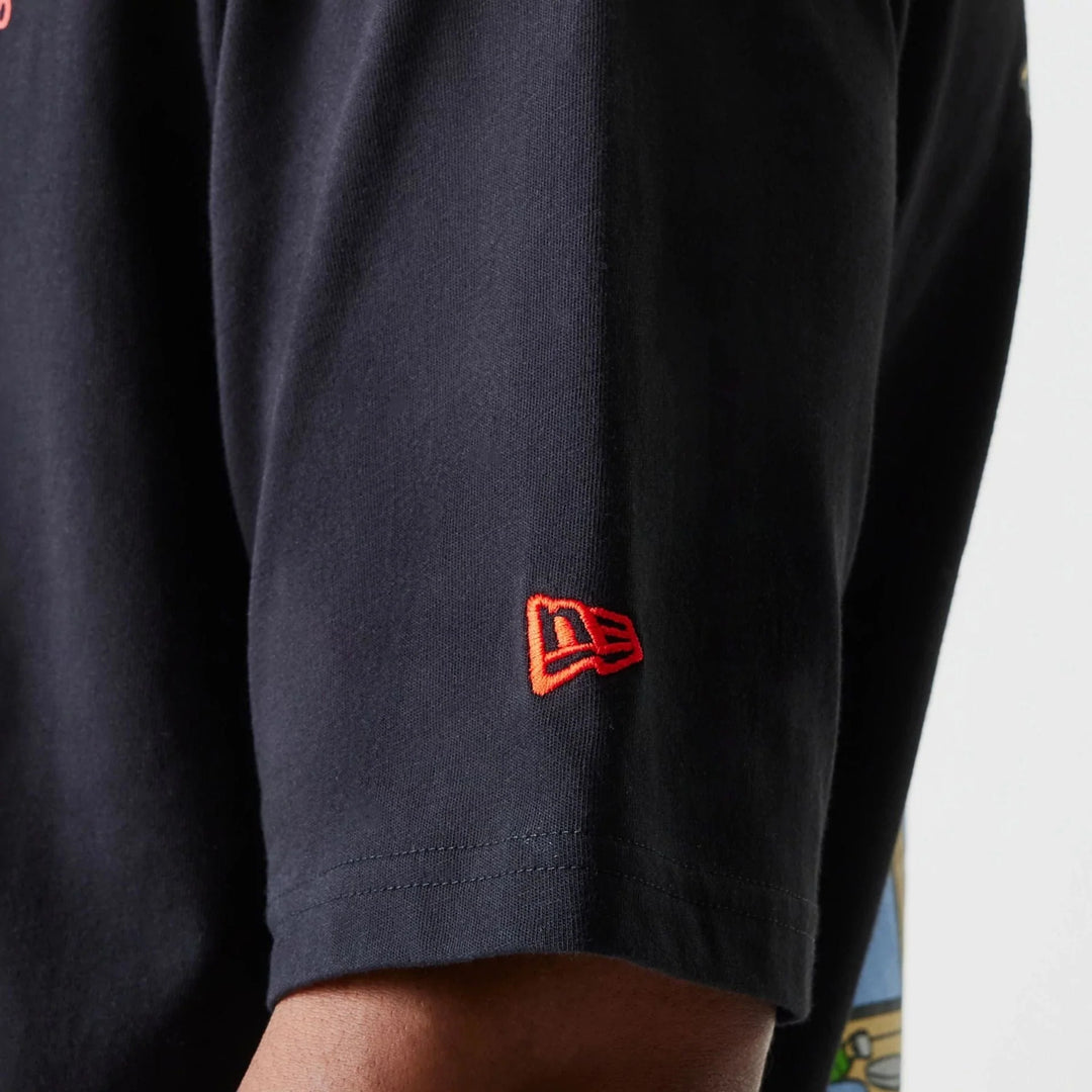 New Era Cafe Graphic Black Oversized Tee black - Shop-Tetuan