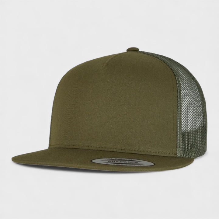 The Classics Yupoong trucker snapback mossgreen