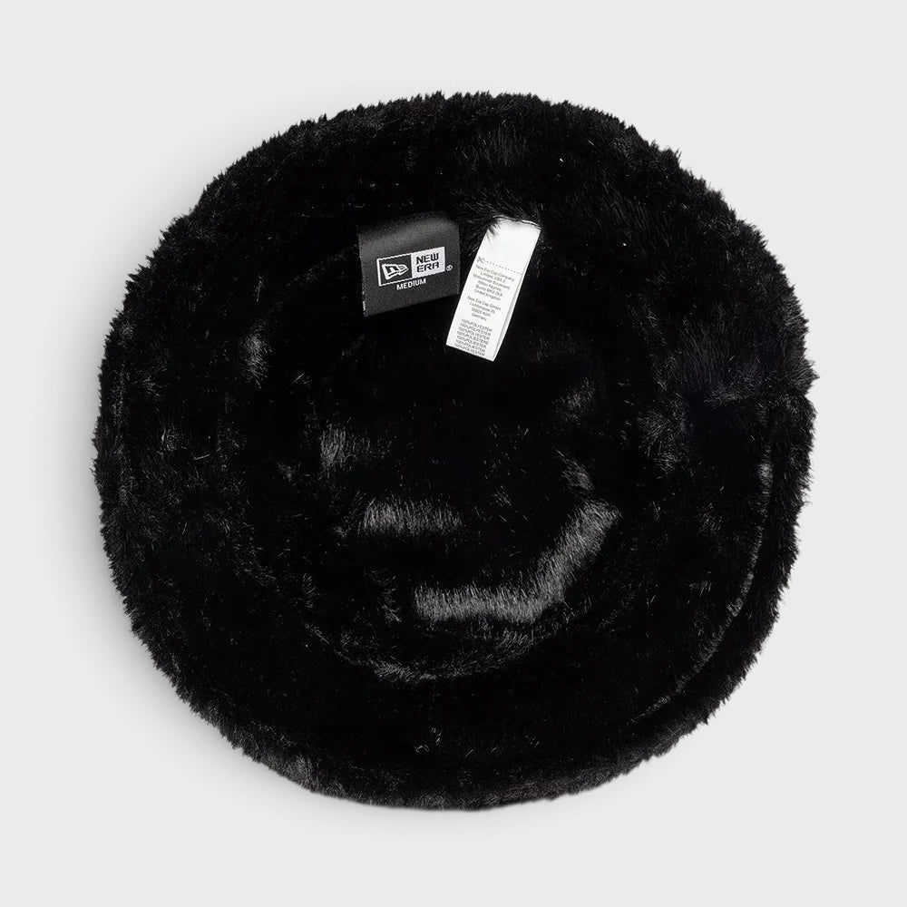 New Era Faux Fur Bucket Hat black - Shop-Tetuan