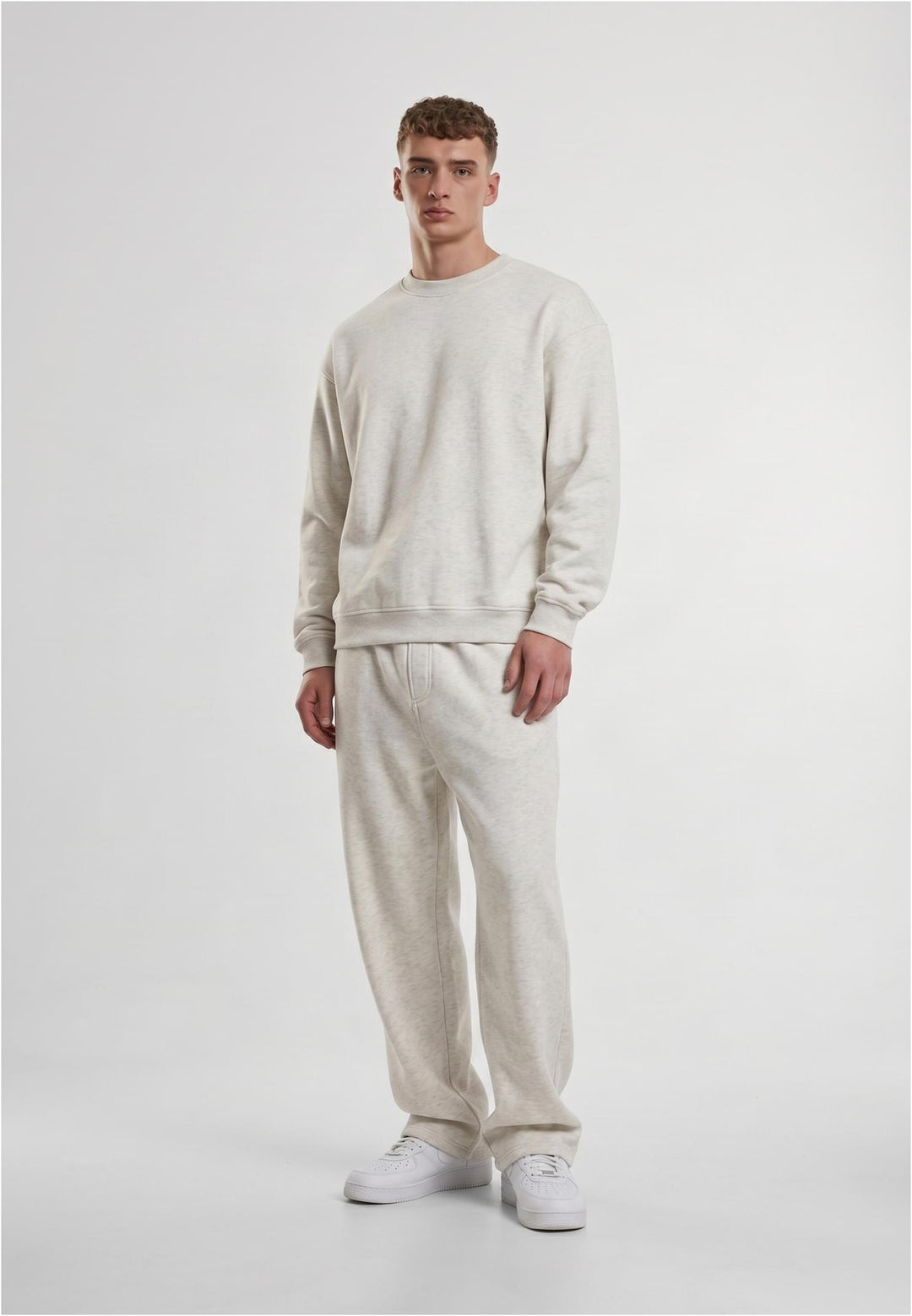 Urban Classics Fluffy Trackpants lightgrey