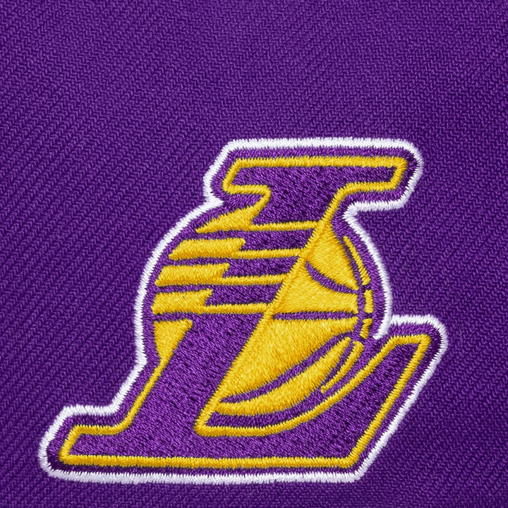 Mitchell &amp; Ness Legendary Away Pro Pinch Snapback LA Lakers purple/black