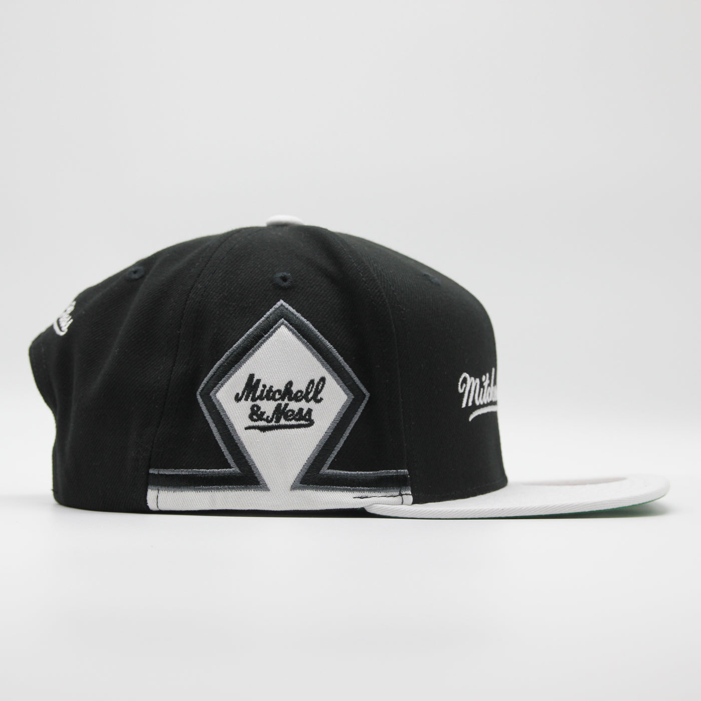 Mitchell & Ness Branded Diamond snapback black