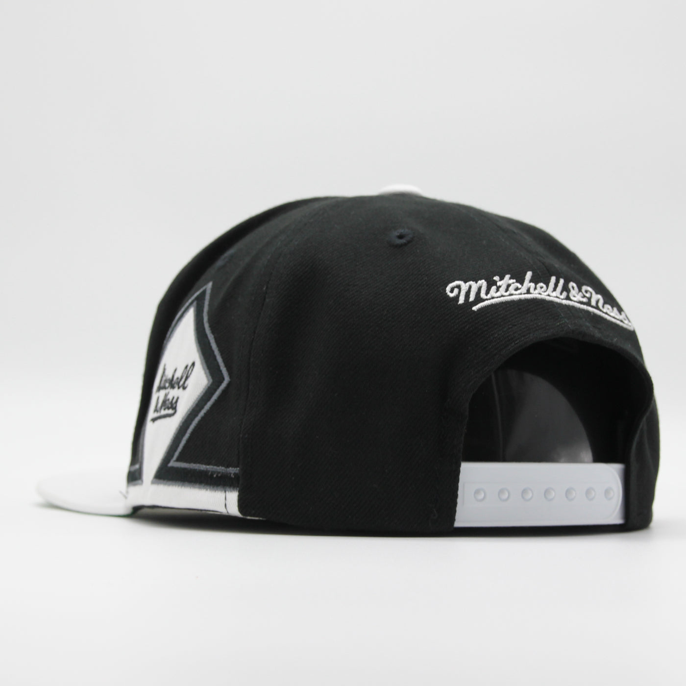 Mitchell & Ness Branded Diamond snapback black