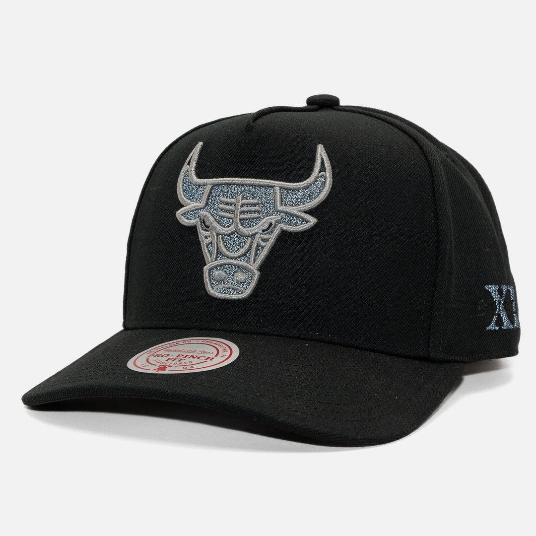 Mitchell & Ness NBA Core Xi Pro snapback C Bulls black - Shop-Tetuan