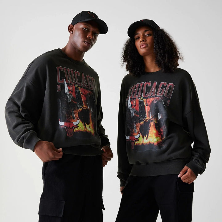 New Era NBA Washed Oversized Crewneck C Bulls Graphic Grey - Shop-Tetuan