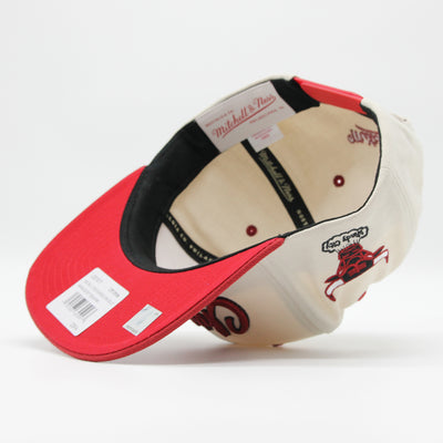 Mitchell & Ness Sail 2 Tone snapback HWC C Bulls off white - Shop-Tetuan