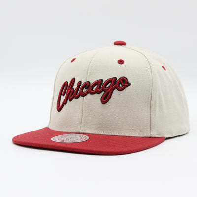 Mitchell & Ness Sail 2 Tone snapback HWC C Bulls off white - Shop-Tetuan