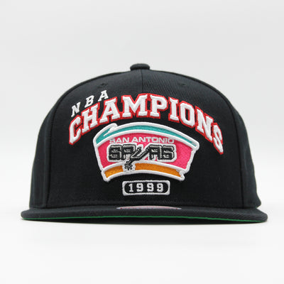Mitchell & Ness NBA Champs snapback HWC SA Spurs black