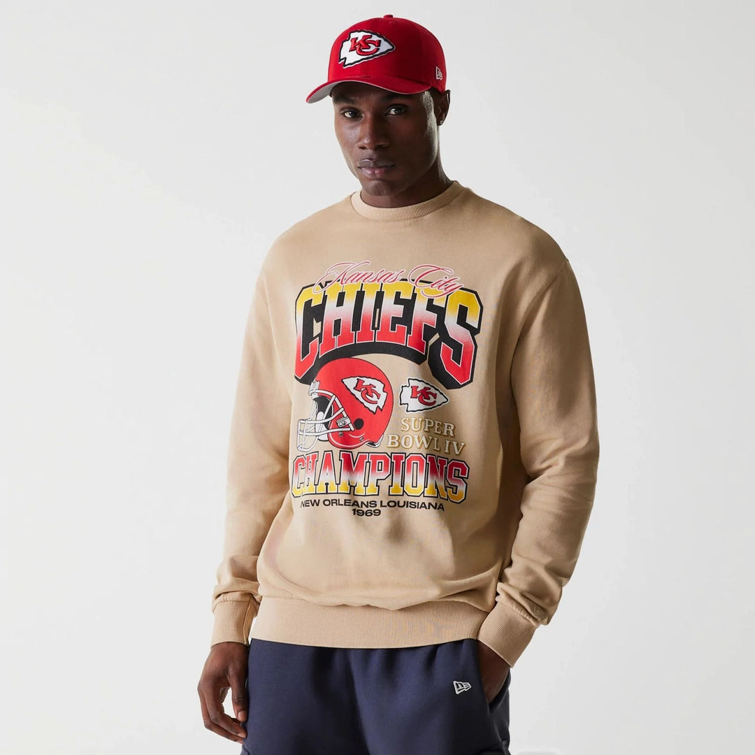 New Era NFL Washed Super Bowl Oversized Crewneck KC Chiefs Beige - Shop-Tetuan