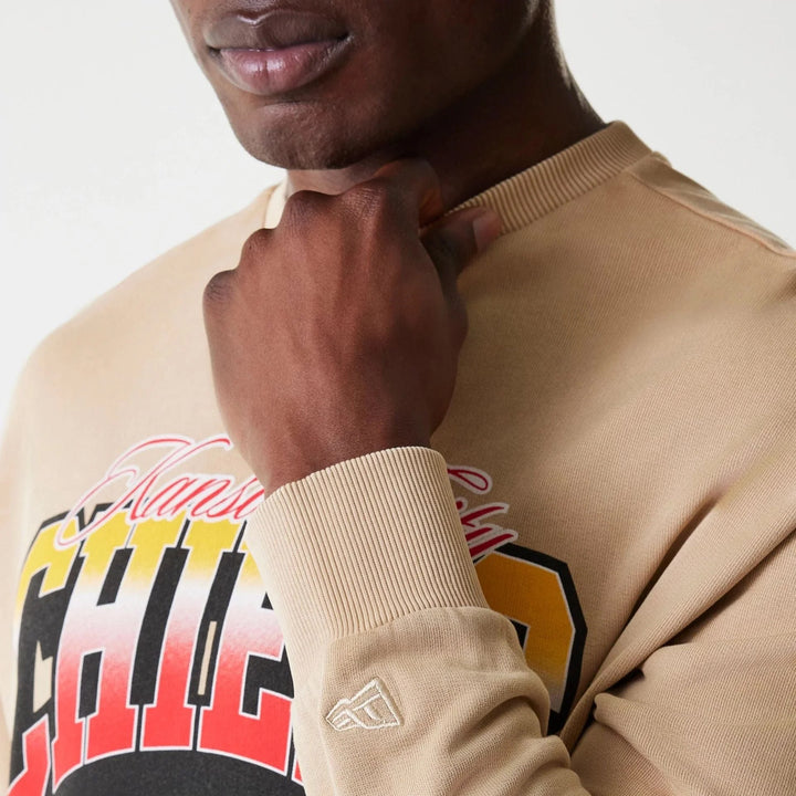 New Era NFL Washed Super Bowl Oversized Crewneck KC Chiefs Beige - Shop-Tetuan