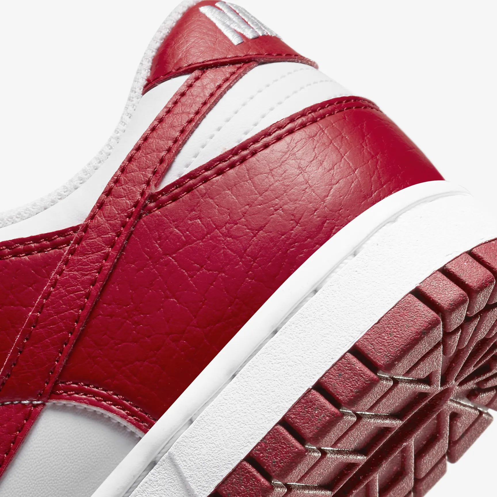 dunk low red womens