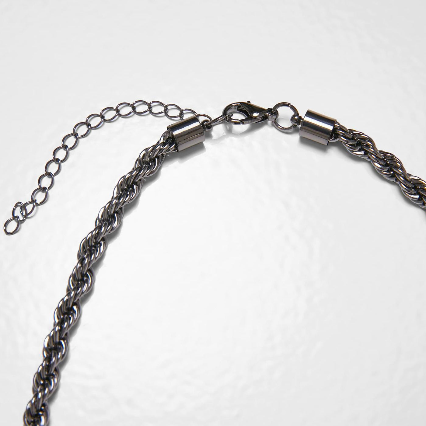 Urban Classics Charon Intertwine necklace gunmetal - Shop-Tetuan