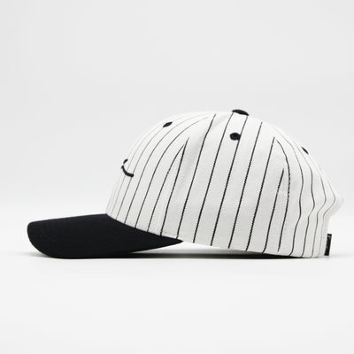 Karl Kani Signature Ziczac Pinstripe cap off white/black