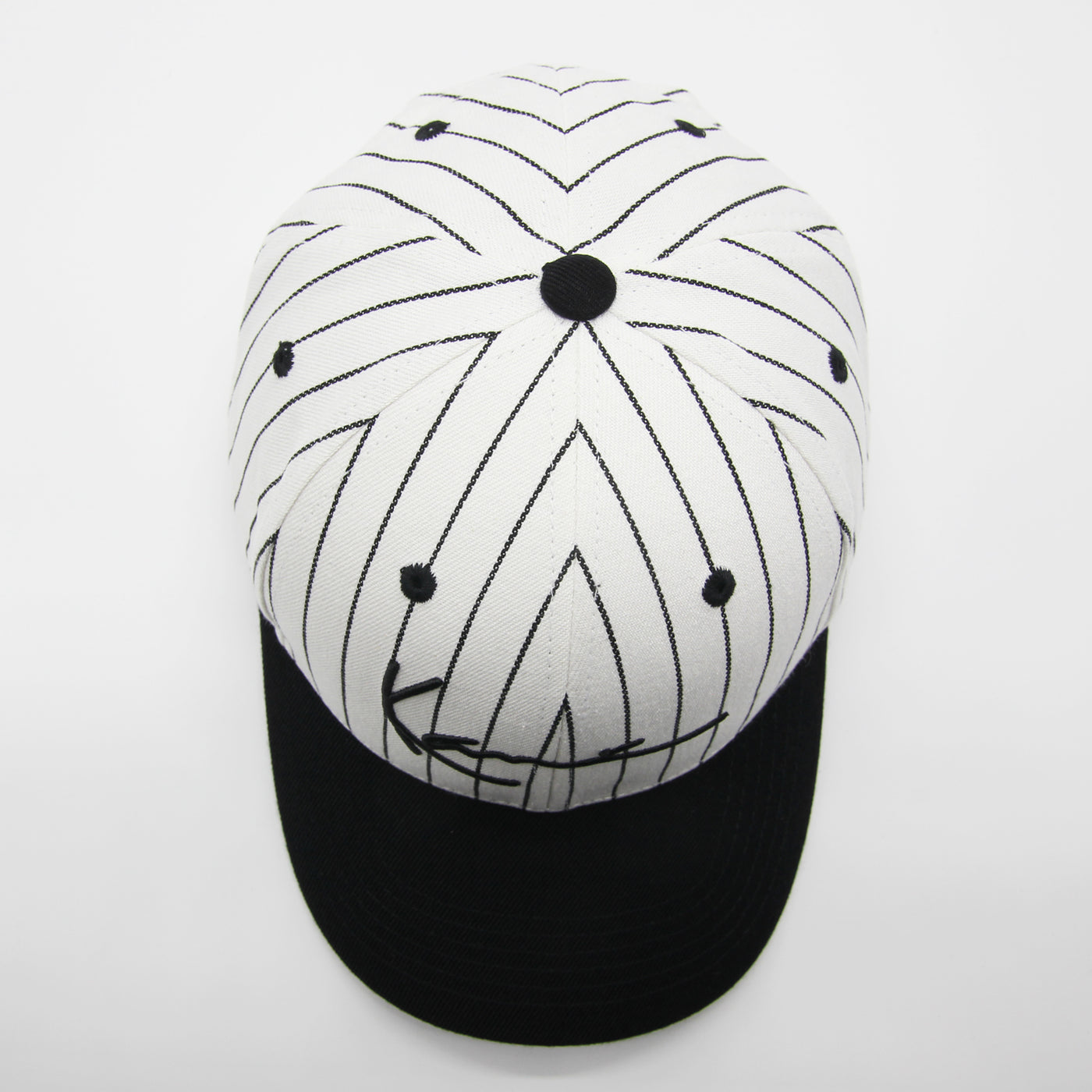 Karl Kani Signature Ziczac Pinstripe cap off white/black