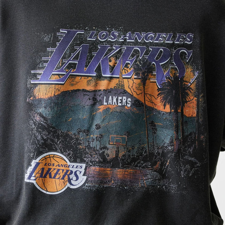 New Era NBA Washed Oversized Crewneck LA Lakers Graphic Grey - Shop-Tetuan