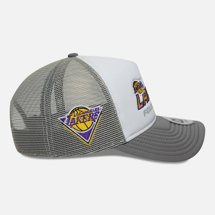 New Era NBA Graphic Trucker LA Lakers white/grey - Shop-Tetuan