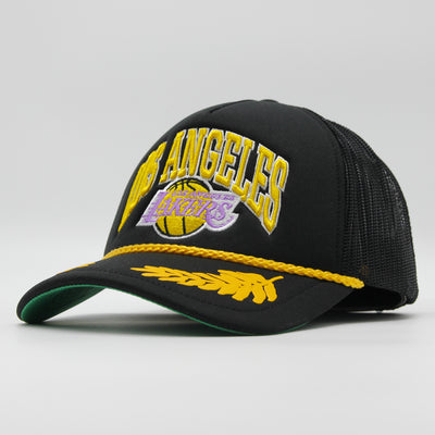 Mitchell & Ness NBA Gold Leaf trucker HWC LA Lakers black