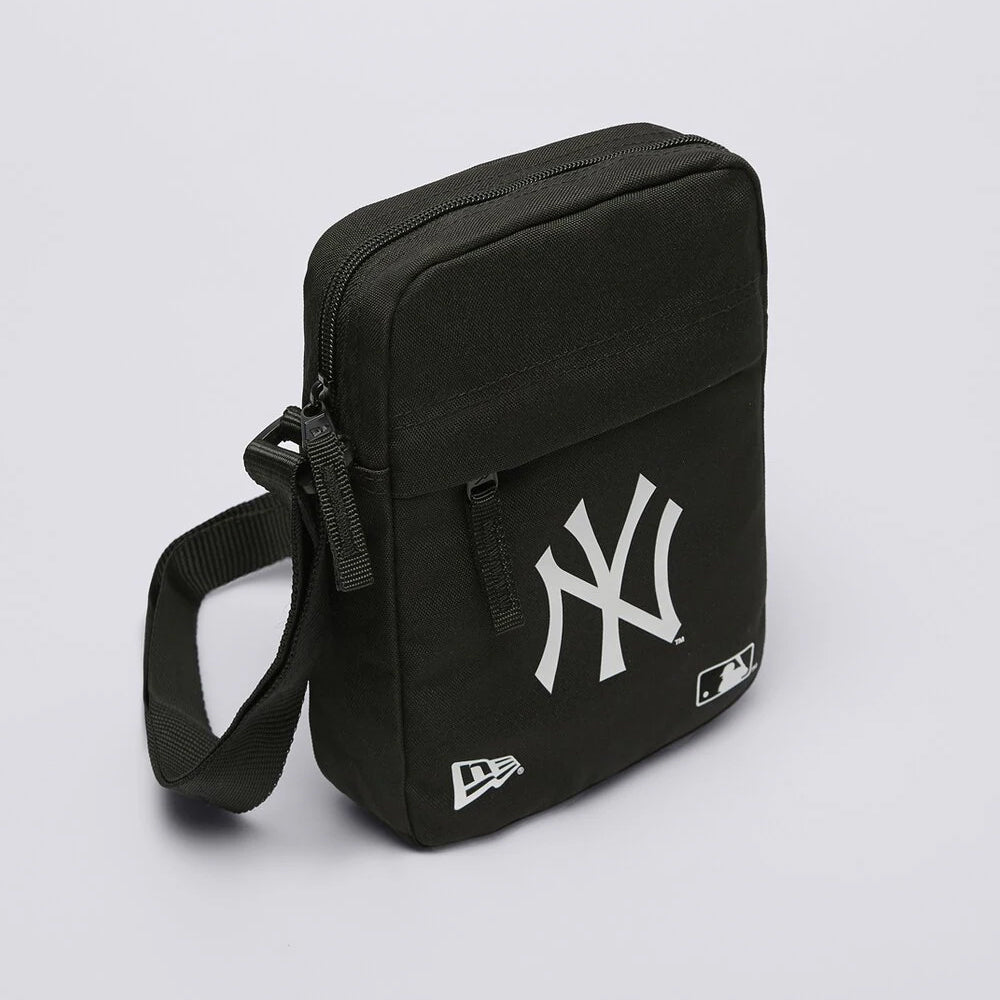 New Era MLB Side Bag NY Yankees black/white - Shop-Tetuan