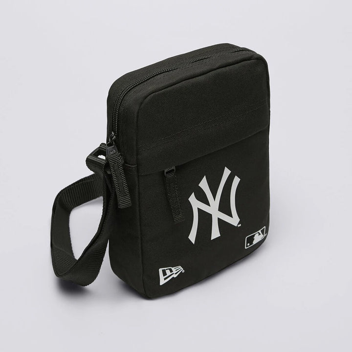 New Era MLB Side Bag NY Yankees black/white - Shop-Tetuan