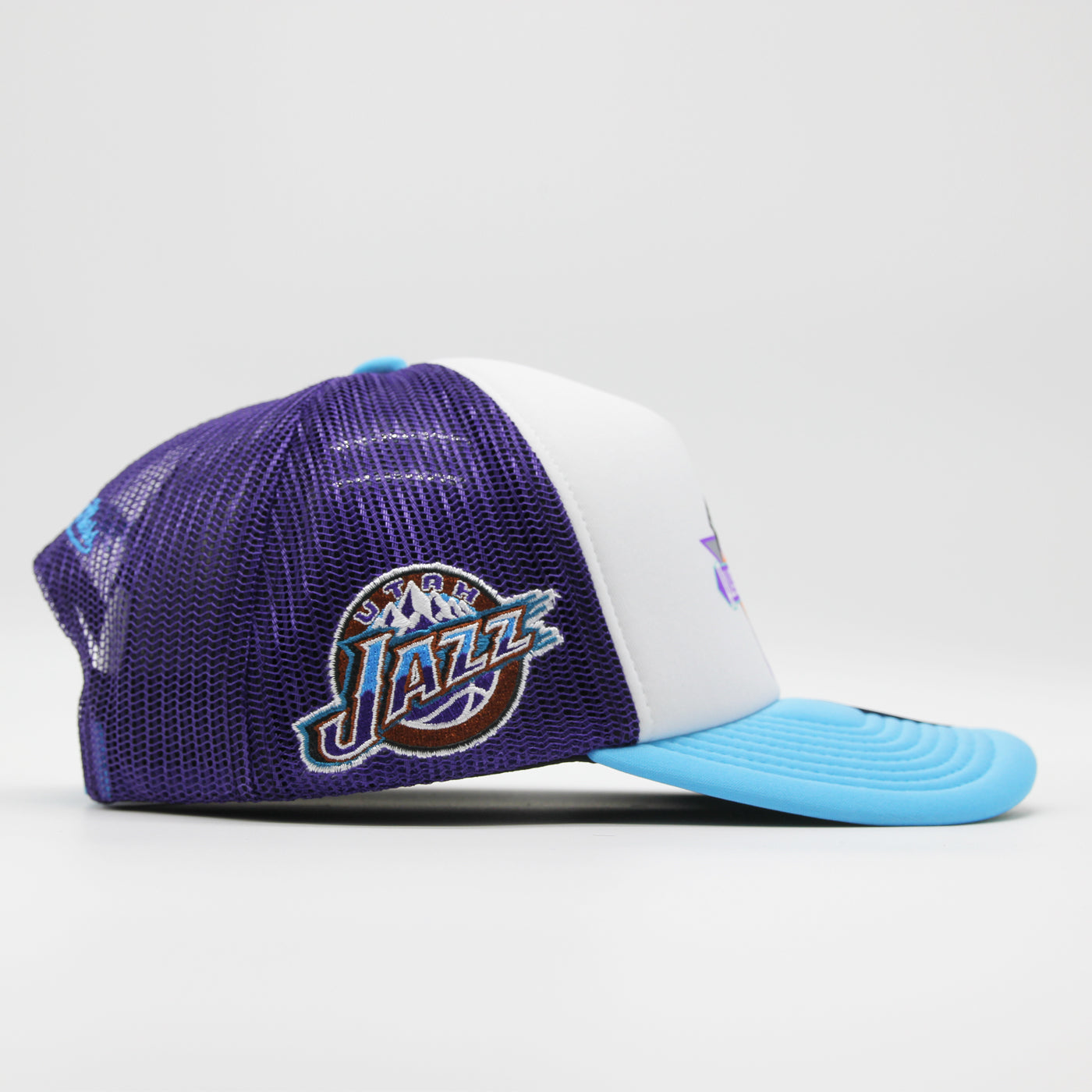 Mitchell & Ness Party Time trucker HWC U Jazz white - Shop-Tetuan