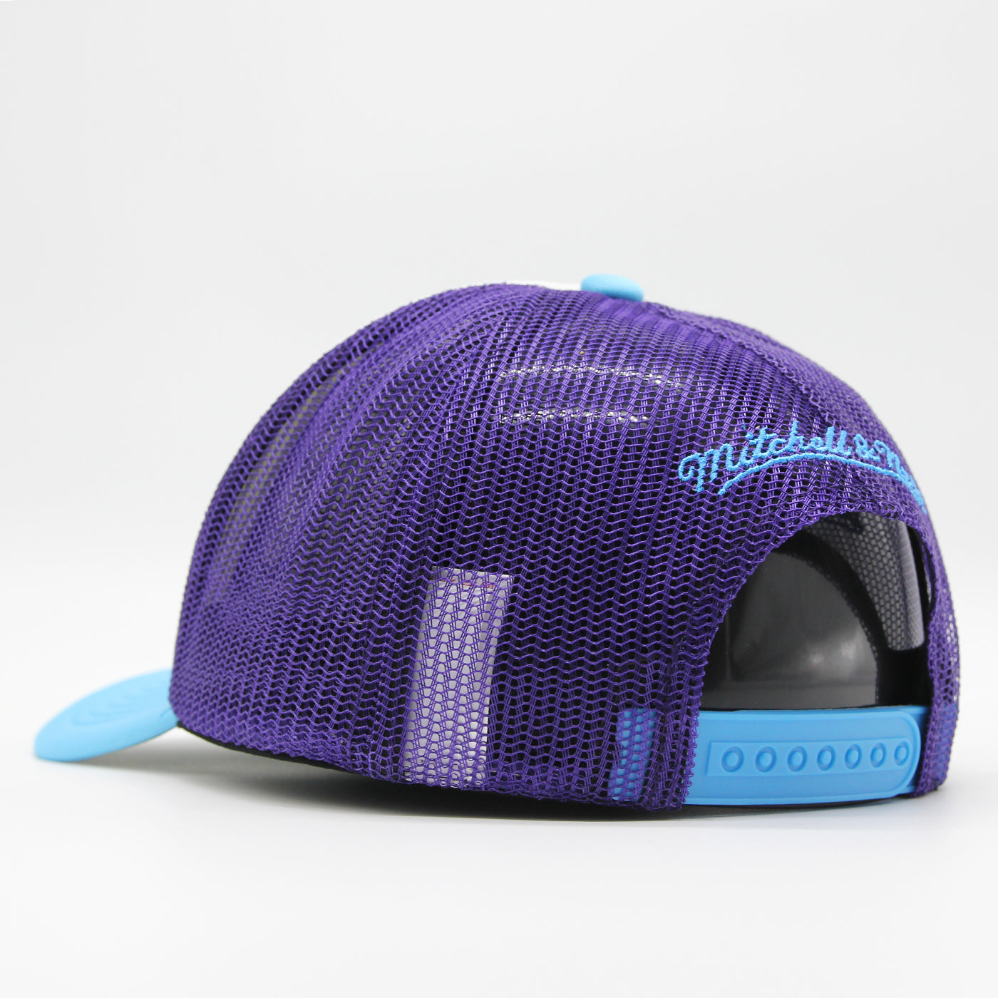 Mitchell & Ness Party Time trucker HWC U Jazz white