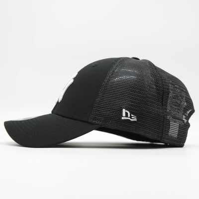 New Era Home Field 9Forty Trucker NY Yankees black