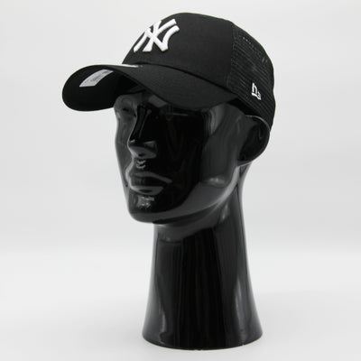 New Era Home Field 9Forty Trucker NY Yankees black