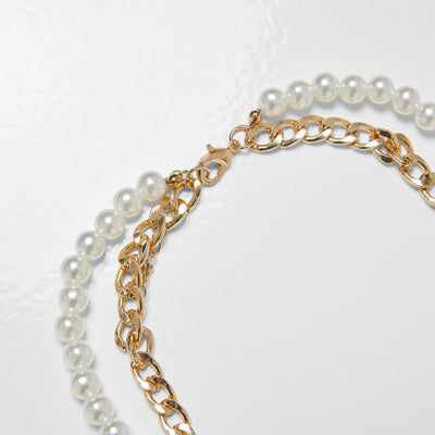 Urban Classics Padlock Pearl Layering necklace gold
