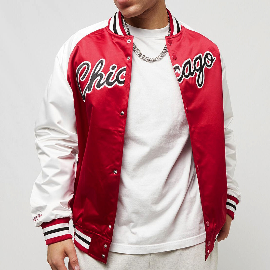 Mitchell & Ness NBA Primetime LW Satin Jacket C Bulls red/white