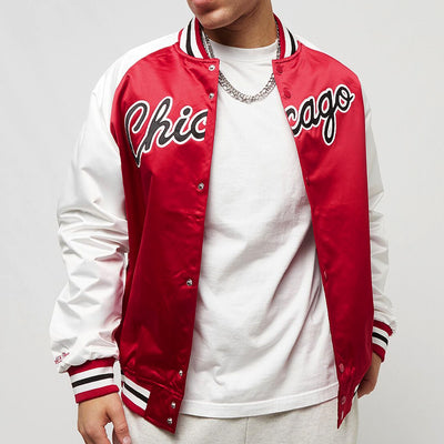 Mitchell & Ness NBA Primetime LW Satin Jacket C Bulls red/white - Shop-Tetuan