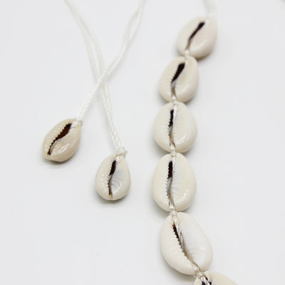 Shell necklace white
