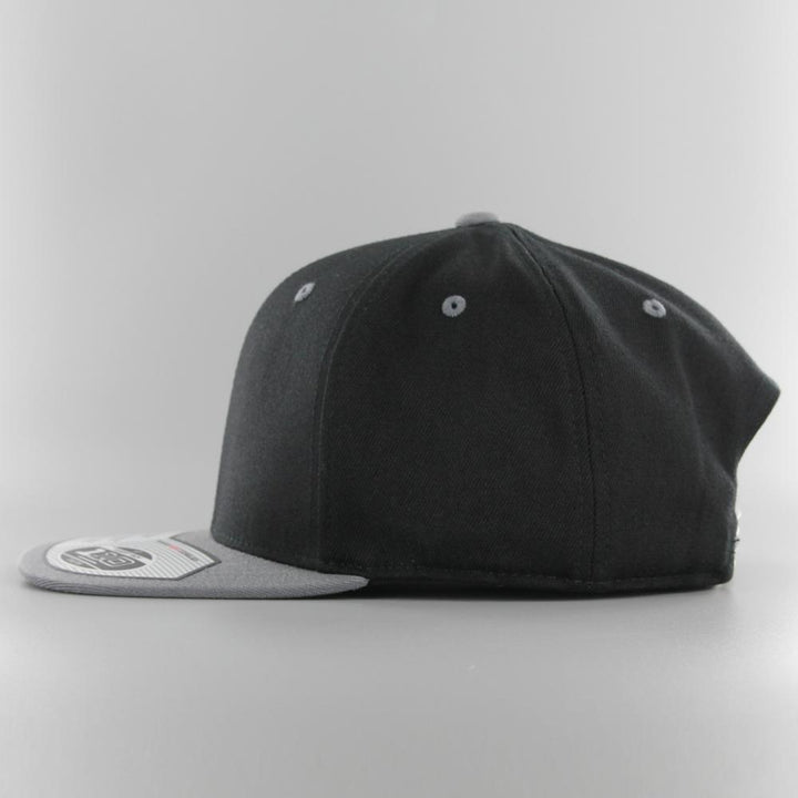 The 110 Fitted snapback blk/gry - Shop-Tetuan