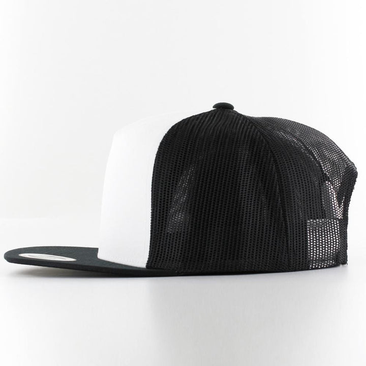 The Classics Yupoong foam trucker blk/wht/blk - Shop-Tetuan