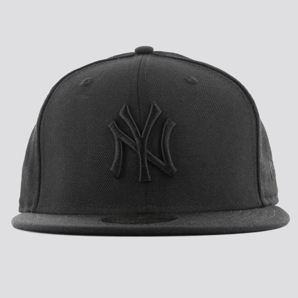 New Era Black on Black 59Fifty NY Yankees black - Shop-Tetuan