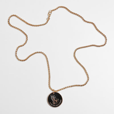 Urban Classics Pray Hands Coin Necklace gold - Shop-Tetuan