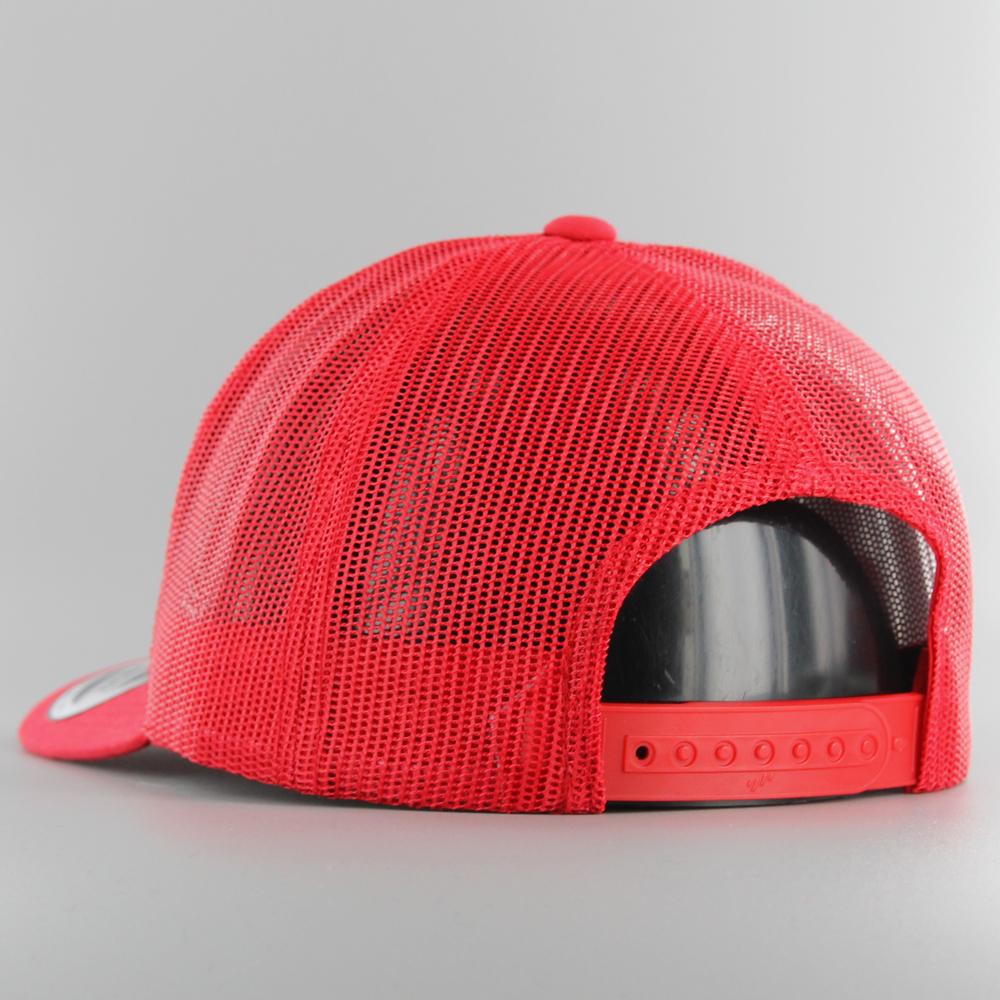 The Classics Yupoong 5-panel Retro Trucker cap red - Shop-Tetuan