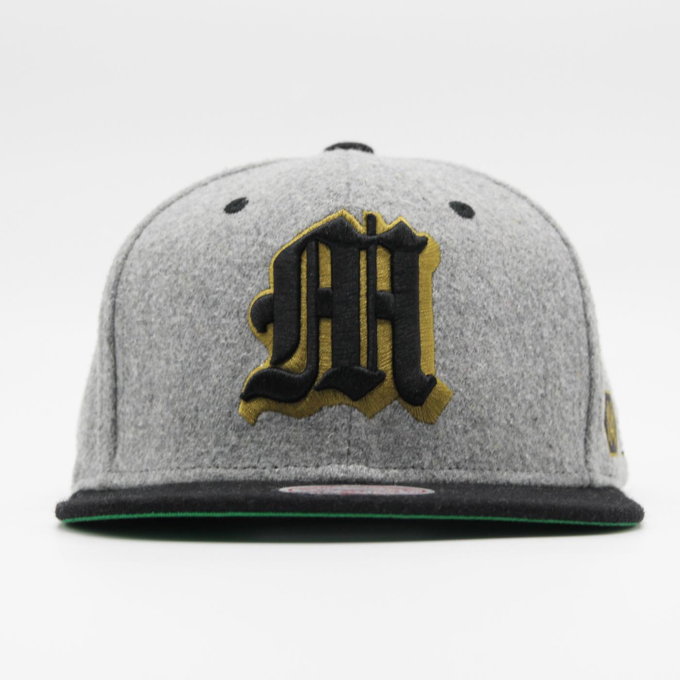 Mitchell & Ness Melton Patch snapback Branded grey