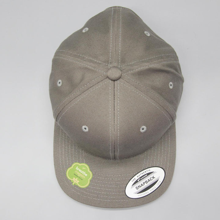 The Classics Yupoong Organic snapback pale grey - Shop-Tetuan