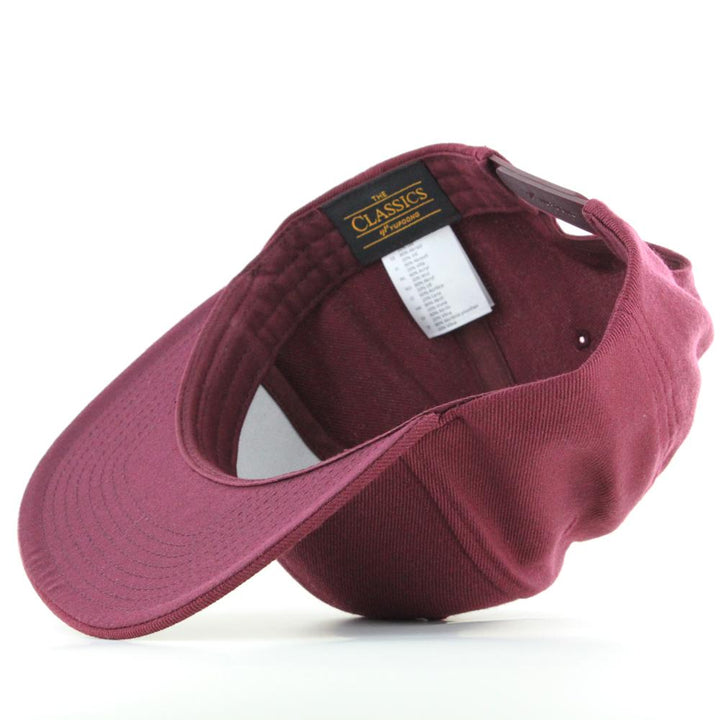 The Classics Yupoong snapback maroon/maroon - Shop-Tetuan