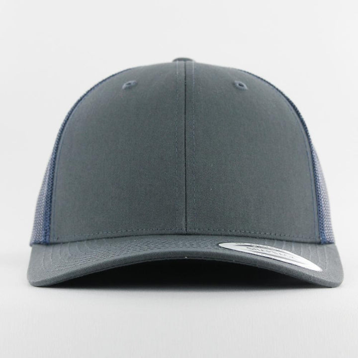 The Classics Yupoong Retro trucker 2-tone cap charcoal/navy - Shop-Tetuan