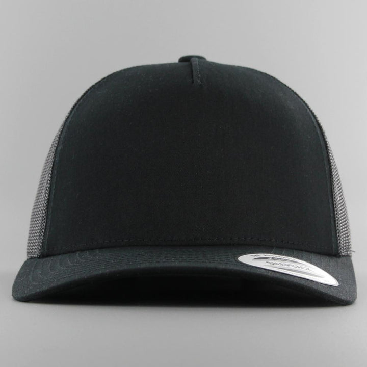 The Classics Yupoong 5-panel Retro Trucker cap black - Shop-Tetuan
