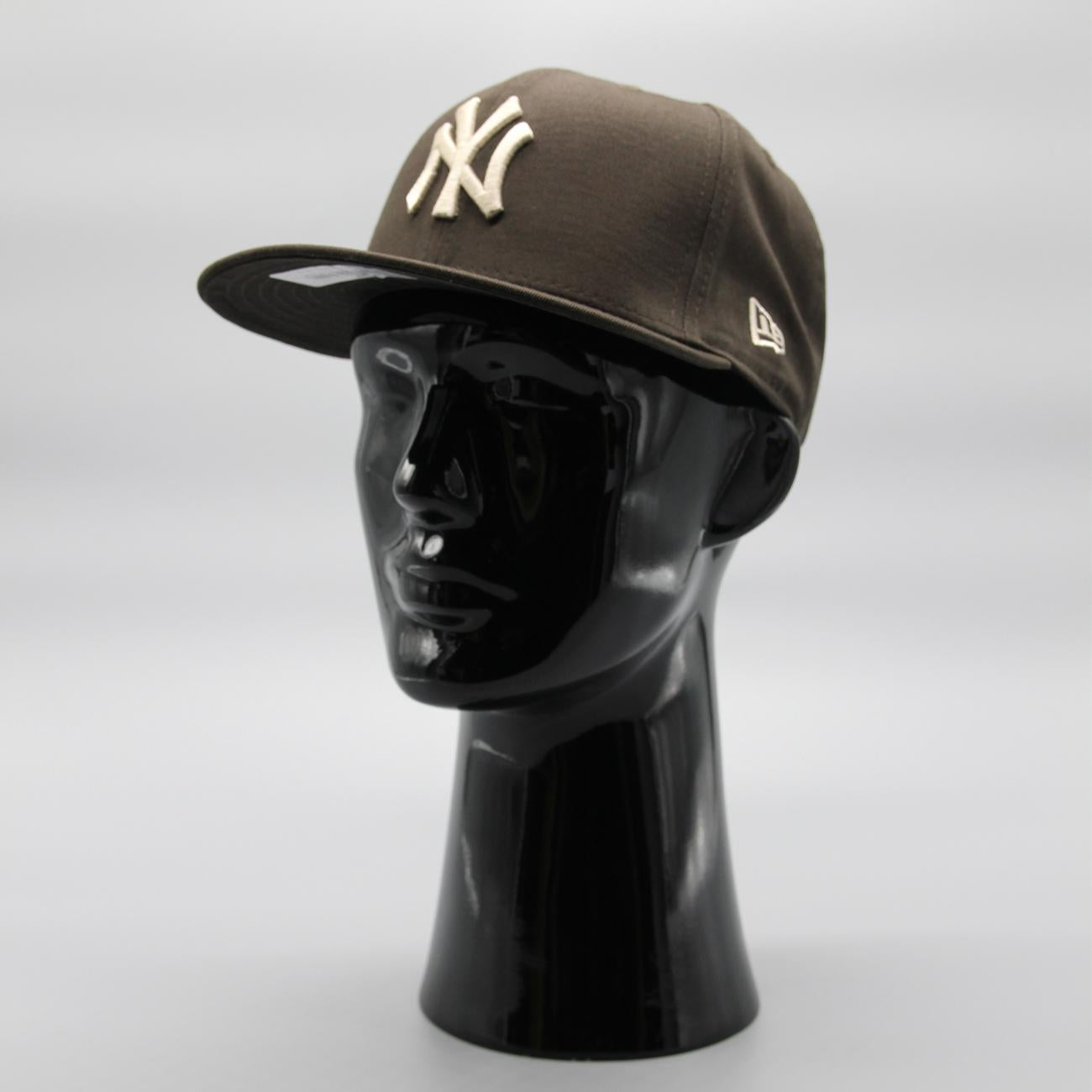 New Era League Essential 9fifty NY Yankees brown - Shop-Tetuan