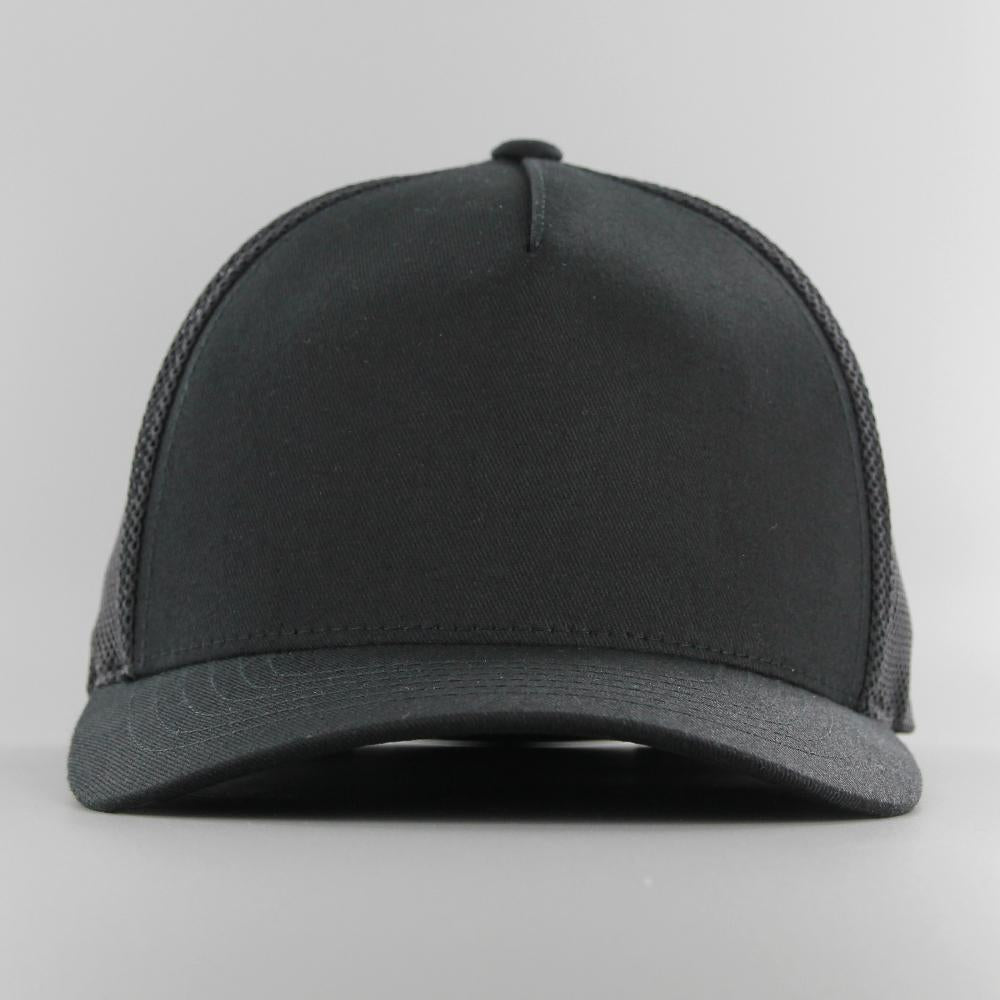 The 110 Trucker snapback black/black - Shop-Tetuan